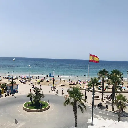 Edificio Arenal カルプ